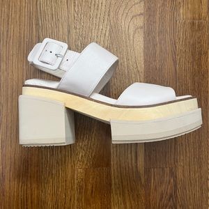 Paloma Barcelo Platforms